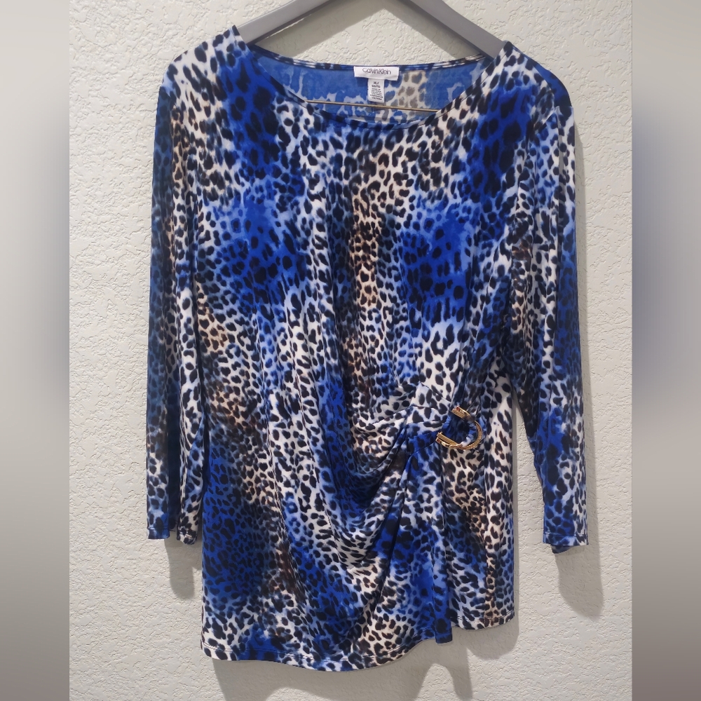 Calvin Klein Women's Blue Leopard Print Top